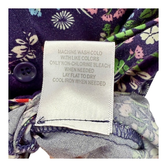 ModCloth Floral‎ Print Romper XS Purple Button Down Pockets V Neck 3/4 Sleeve - Picture 5 of 8